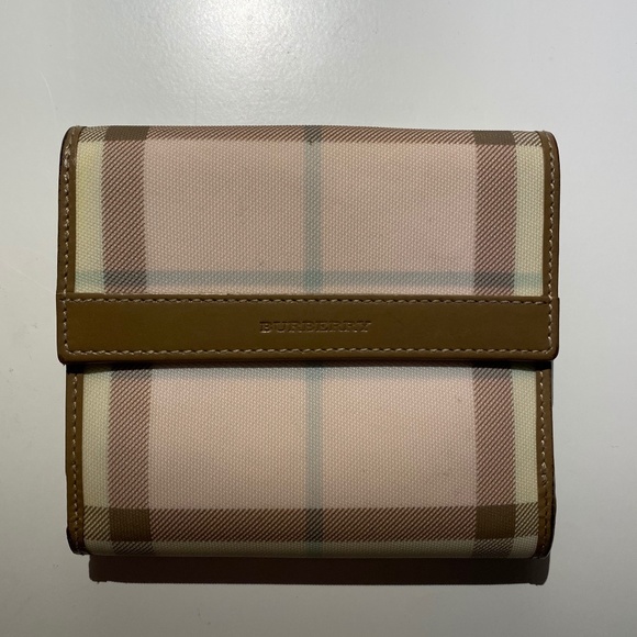 Burberry Pink Nova Check Wallet - Picture 1 of 5